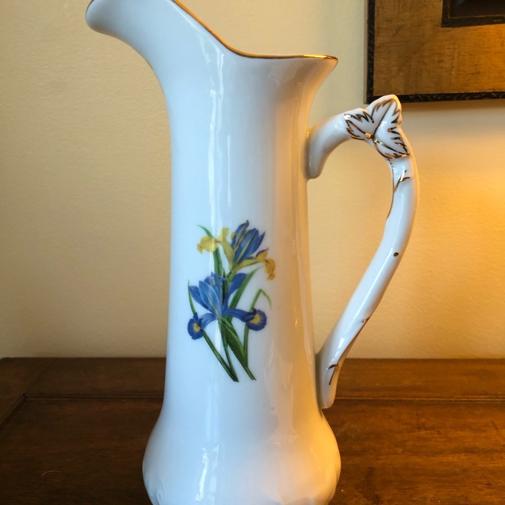 Iris white china pitcher. Braum Bros. - Picture 6 of 6